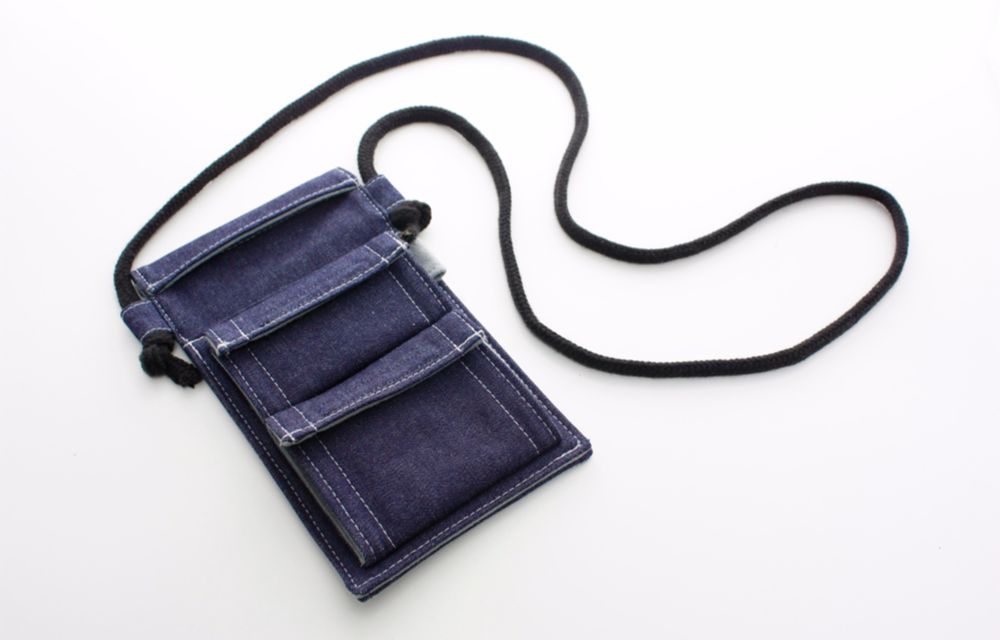 ハンディートートの正面